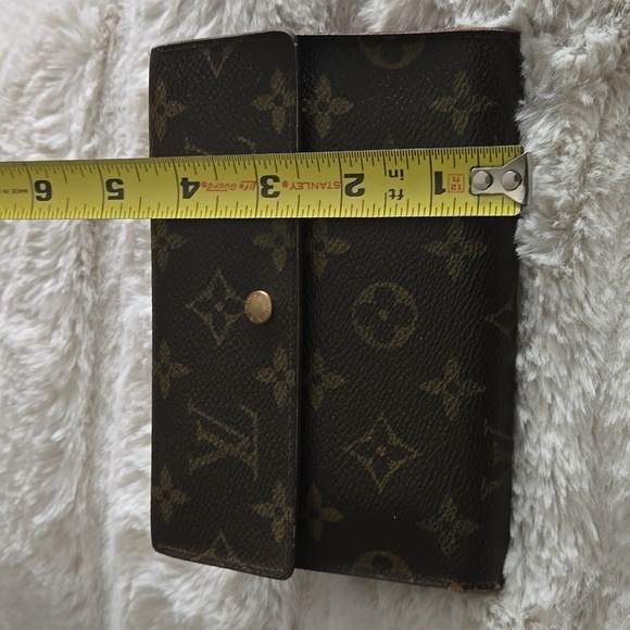 Vintage Louis Vuitton Monogram Wallet / Agenda / Passport Holder - Picture 3 of 15